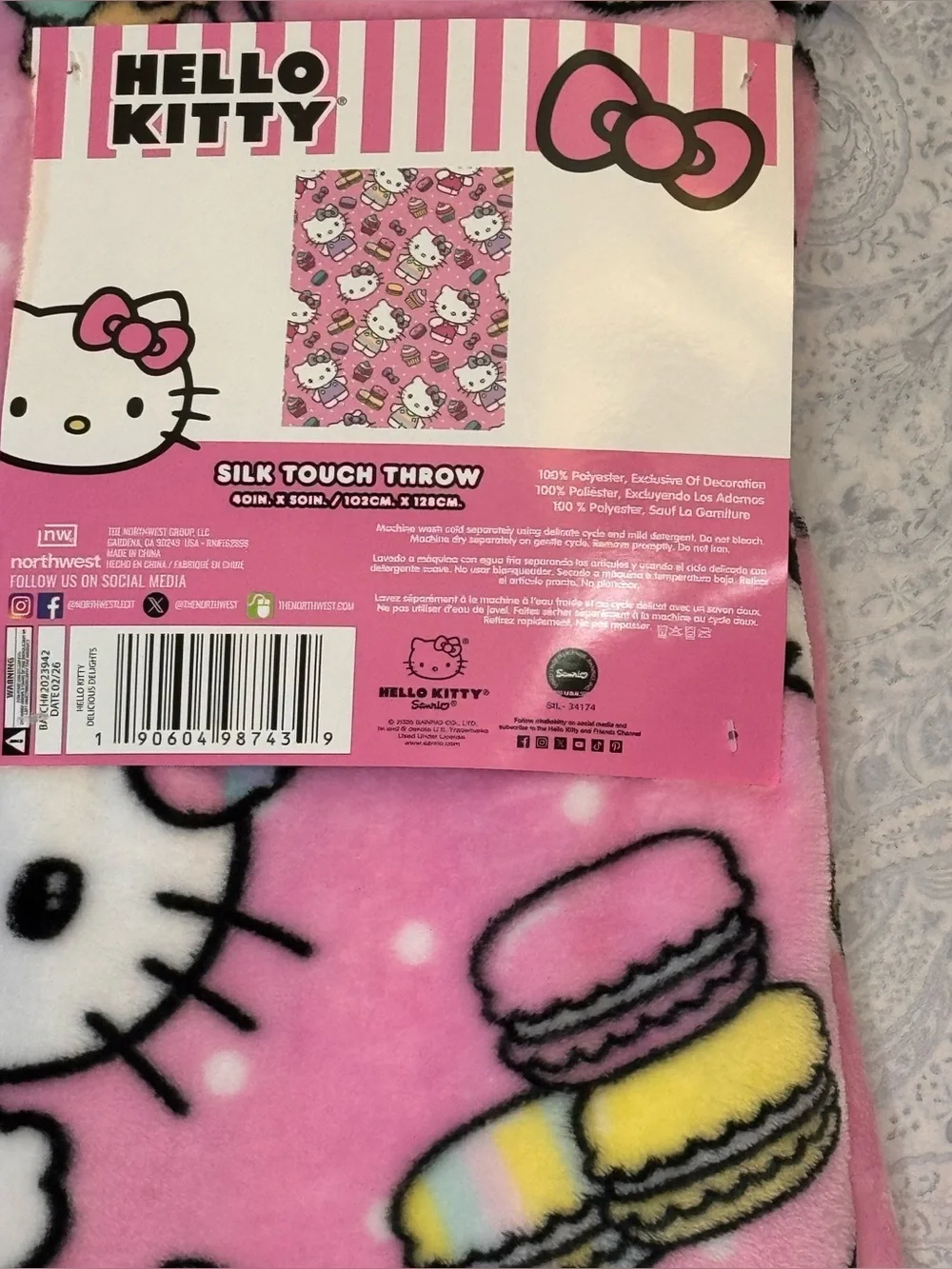 Hello Kitty Pink, Thick, Super Soft Plush Throw Blanket with Macaron Print